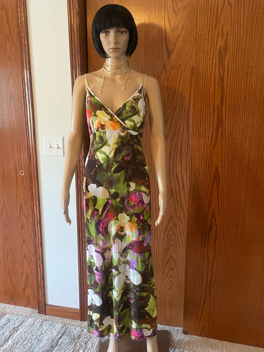 EUC/ a. n. a.  T-strap maxi floral dress